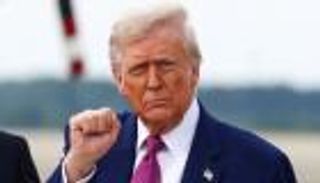 «لحظة تاريخية».. ترامب يحتفي بإقرار مجلس الأمن خطته لغزة ويشكر داعميه