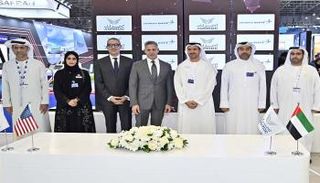 جانب من توقيع خطاب النوايا