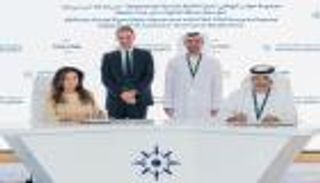 «موانئ أبوظبي» توسع محطة شركة فرنسية في ميناء خليفة