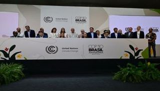 مؤتمر صحفي حول التخلص التدريجي من الوقود الأحفوري - أ ف ب