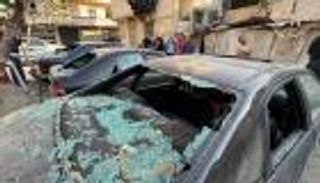 غارات وإنذارات وقتيل.. إسرائيل تطوق حزب الله في جنوب لبنان