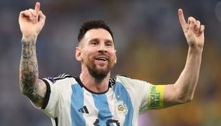 ليونيل ميسي قائد منتخب الأرجنتين