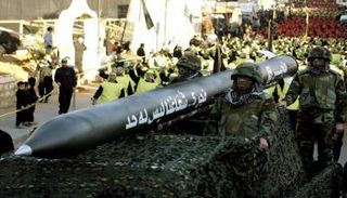 عناصر تابعة لحزب الله في لبنان