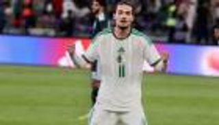 «استخدم غوغل».. هجوم على مدرب الجزائر بسبب حاج موسى