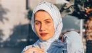 مصر.. البلوغر سلمى عبدالعظيم تثير الجدل بقرار خلع الحجاب