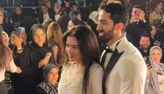 مي عزالدين رفقة زوجها أحمد تيمور 