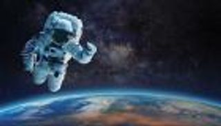 «سبيس 42» و«هيسدسات» تمهّدان لشراكة فضائية إماراتية – إسبانية