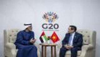 قمة العشرين.. ولي عهد أبوظبي يبحث تعزيز التعاون مع رئيس وزراء فيتنام