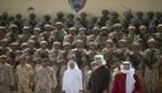 محمد بن زايد وعاهل البحرين يشهدان التمرين المشترك «ربدان - شويمان»