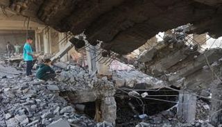 منازل مدمرة جراء الغارات الإسرائيلية 