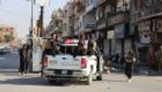 بعد جريمة قتل بحمص وصفت بـ«الطائفية».. السلطات السورية تلاحق الجناة