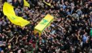 «حزب الله» يشيع رئيس أركانه ويخشى استهدافات جديدة لقادته