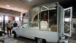 سيارة البابا فرنسيس