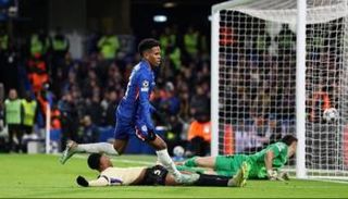 إستيفاو ضد برشلونة