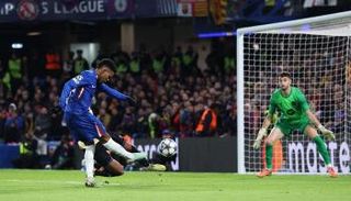 هدف إستيفاو ضد برشلونة