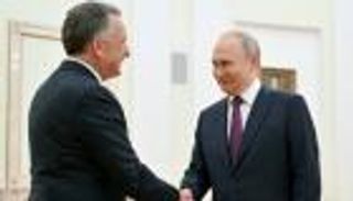 سر مكالمة ميامي.. ويتكوف يحدد للكرملين «لغة التعامل» مع ترامب