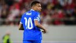 «قلة احترام».. مبابي يثور على صحفي بسبب ريال مدريد (فيديو)