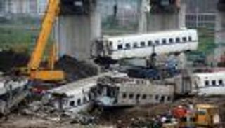 أسوأ حادث قطار بالصين خلال 10 سنوات.. قتلى وجرحى