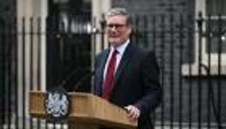 أفول مبكر لـ&laquo;العصر الجديد&raquo;.. ستارمر يواصل &laquo;الإخفاق&raquo;