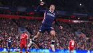 بعد تفوقه أمام ليفربول.. المغربي درويش يبصم على رقم استثنائي