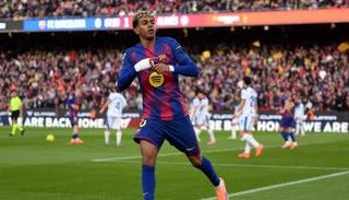 لامين يامال نجم برشلونة الواعد