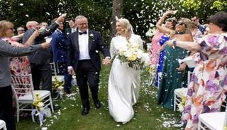 رئيس الوزراء الأسترالي، أنتوني ألبانيز مع زوجته جودي هايدون