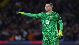 فويتشيك تشيزني حارس مرمى برشلونة