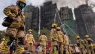 هونغ كونغ تنعى ضحايا حريق أودى بحياة 128 شخصا