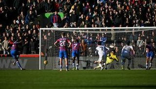 ركلة جزاء ماتيتا في مباراة كريستال بالاس ومان يونايتد