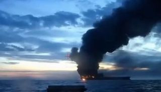 قوارب مسيرة تستهدف سفينة روسية