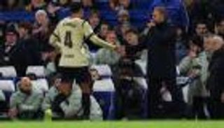 سر غياب أراوخو.. فليك يُكذب برشلونة واجتماع حاسم