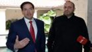 قرار مفاجئ لزيلينسكي.. متهم بالفساد يقود وفد أوكرانيا بمفاوضات السلام