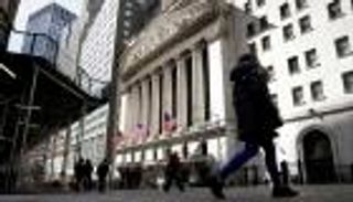 وول ستريت تستعيد الزخم.. أرباح الشركات تدعم صعود المؤشرات رغم تذبذب السندات