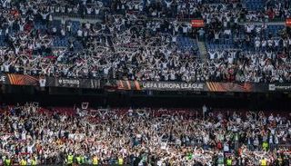 جماهير فرانكفورت في 2022