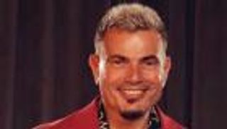 عمرو دياب يتصدر الموسيقى العربية في 2025 بـ3 جوائز