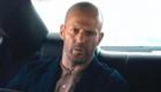 جيسون ستاثام يعود للأكشن بتجربة مشوّقة في فيلم Shelter