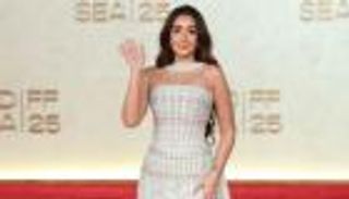 أبرز إطلالات النجمات في افتتاح مهرجان البحر الأحمر السينمائي 2025