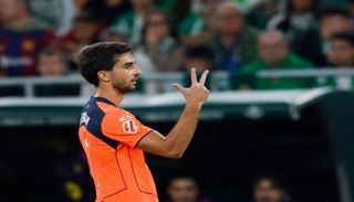 فيران توريس نجم برشلونة