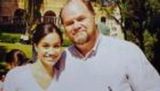 بعد 7 سنوات.. ميغان ماركل تعيد التواصل مع والدها عقب بتر ساقه