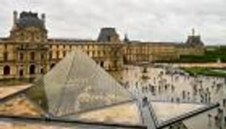 الباحثة مونيكا حنا تكشف كيف أضر تسرب المياه باللوفر بالوثائق والكتب الأصلية