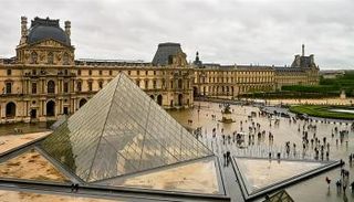متحف اللوفر - أرشيفية