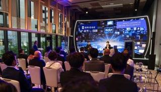 قمة بريدج 2025