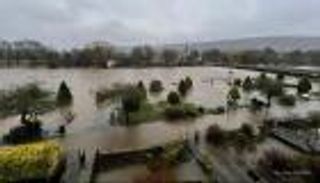 عاصفة «برام» تضرب بريطانيا برياح عاتية وأمطار غزيرة