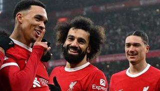محمد صلاح ونونيز وألكسندر أرنولد في ليفربول