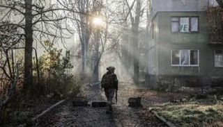 جندي أوكراني في دونيتسك