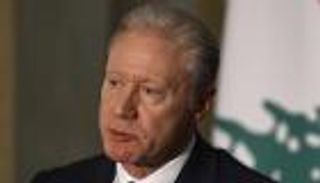 وزير خارجية لبنان يعتذر عن عدم قبول دعوة لزيارة طهران.. ويقترح محادثات في دولة ثالثة