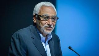 البروفيسور عباس الجمل