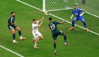 من مباراة السعودية وفلسطين في كأس العرب