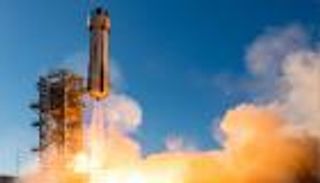 عبر «بلو أوريجن».. أول مستخدمة لكرسي متحرك تتجه إلى حدود الفضاء 