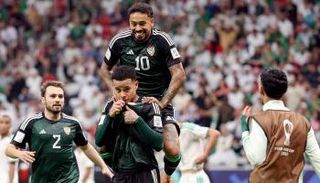 منتحب الإمارات ضد الجزائر